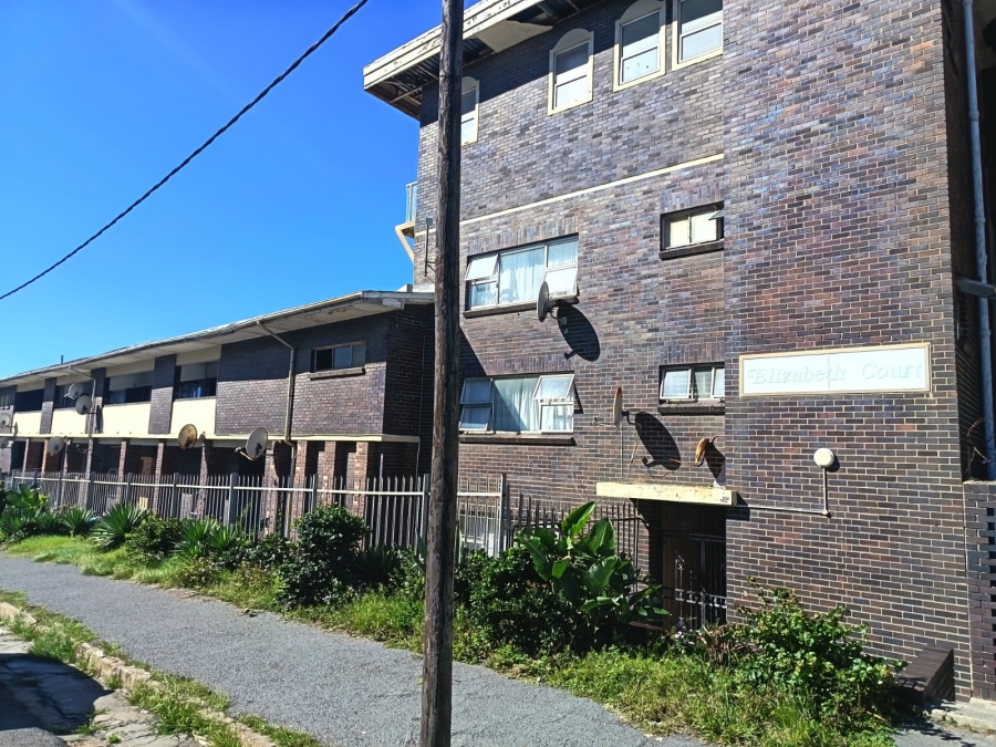 1 Bedroom Property for Sale in Quigney Eastern Cape